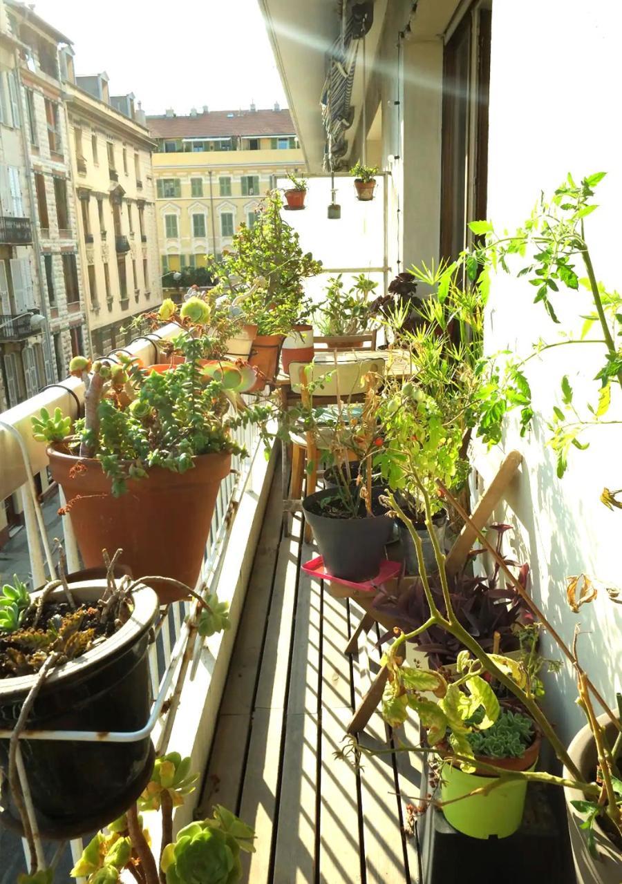 Sunny Garibaldi Port, Free Private Parking Apartment *
